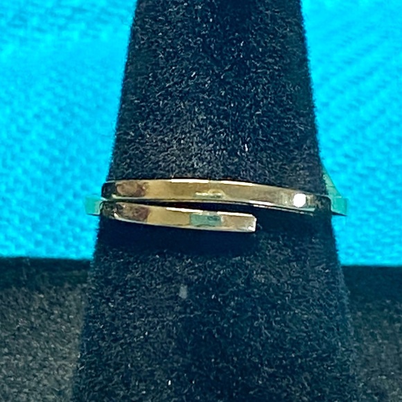 NEW Two Open Wave Rings - Gold & Silver, OS - Picture 5 of 5